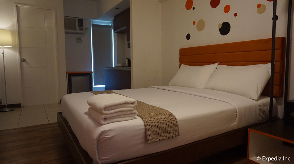 H Hotels - Metro North Uno Quezon City Exteriör bild