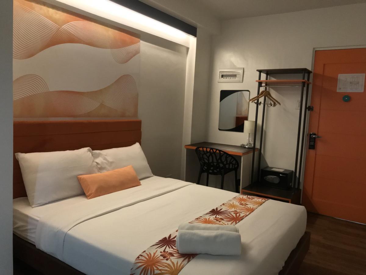 H Hotels - Metro North Uno Quezon City Exteriör bild